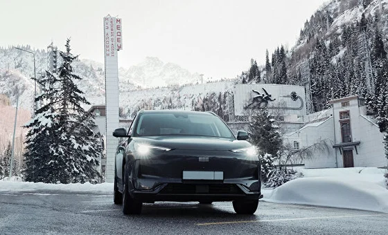 От городских пробок до прогулки в горах: как сделать любую поездку комфортной с Geely Galaxy EX5